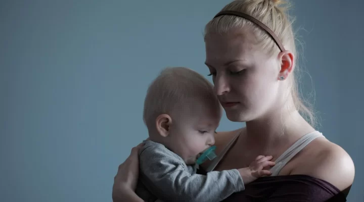 Strength for Moms How To Find Comfort and Hope Through Scripture