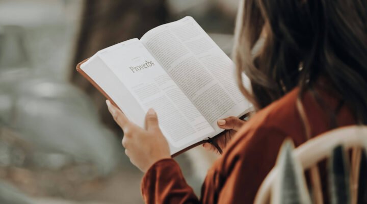 The Proverbs 31 Woman-The Ultimate Guide to Biblical Womanhood
